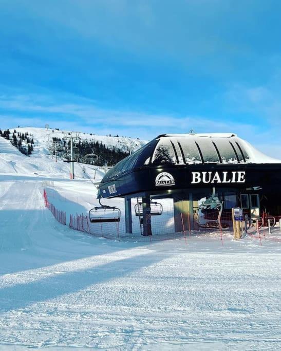 Golsfjellet Bualie: Mountain Resort with Cycling, Fishing, and Ski-In/Ski-Out Access Exterior photo